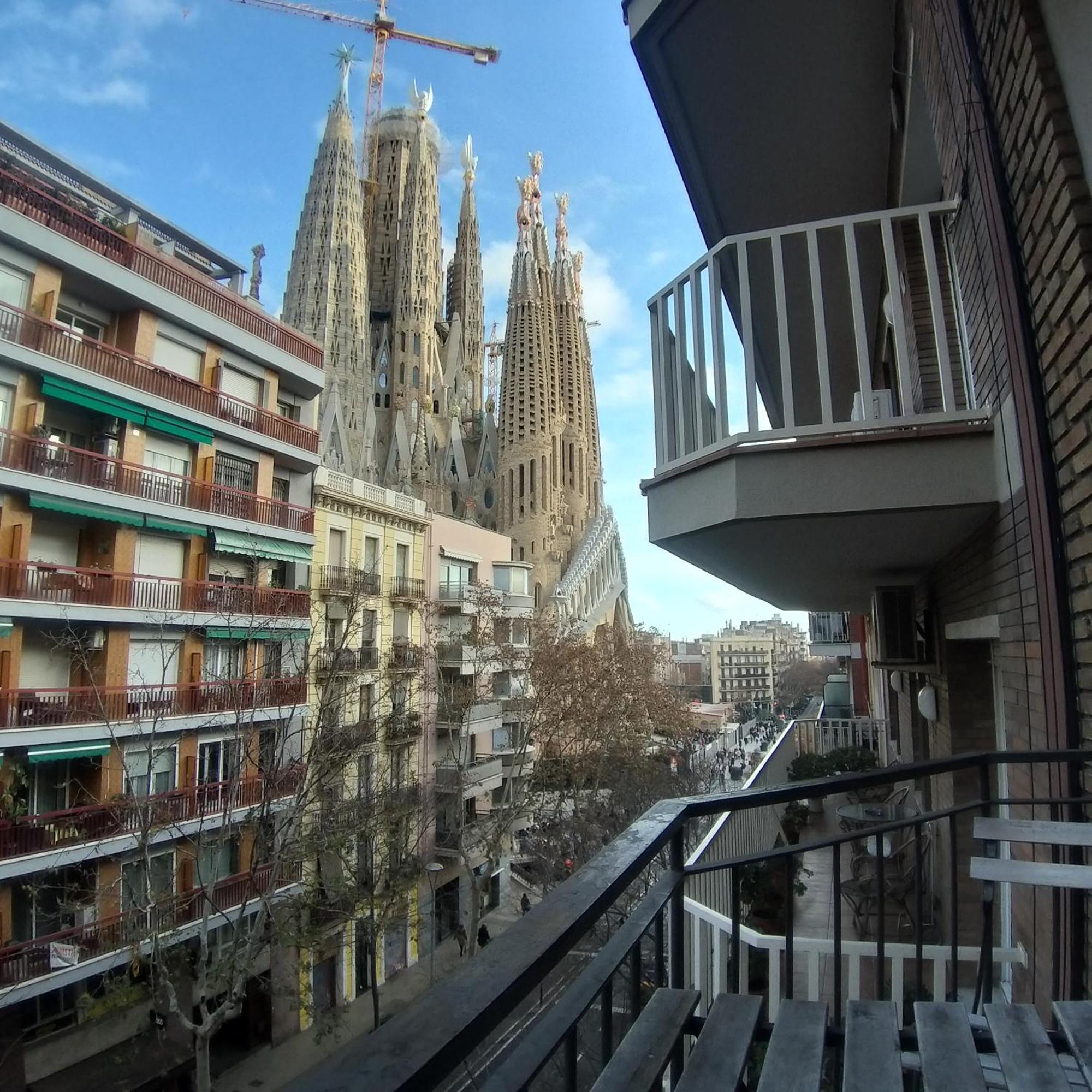 Sagrada Familia Bcn Apartment Barcelona Luaran gambar